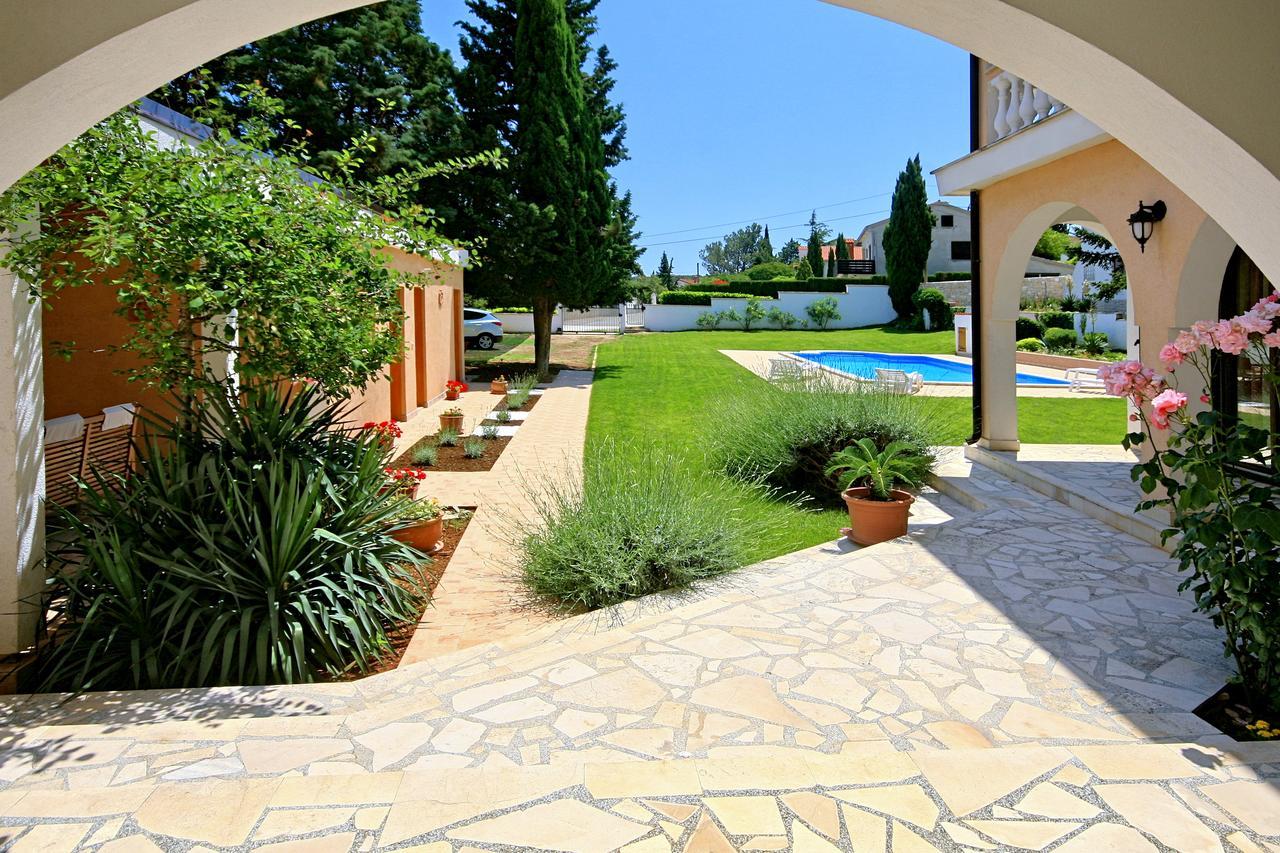 Sun Palace Residence Premantura Exteriér fotografie