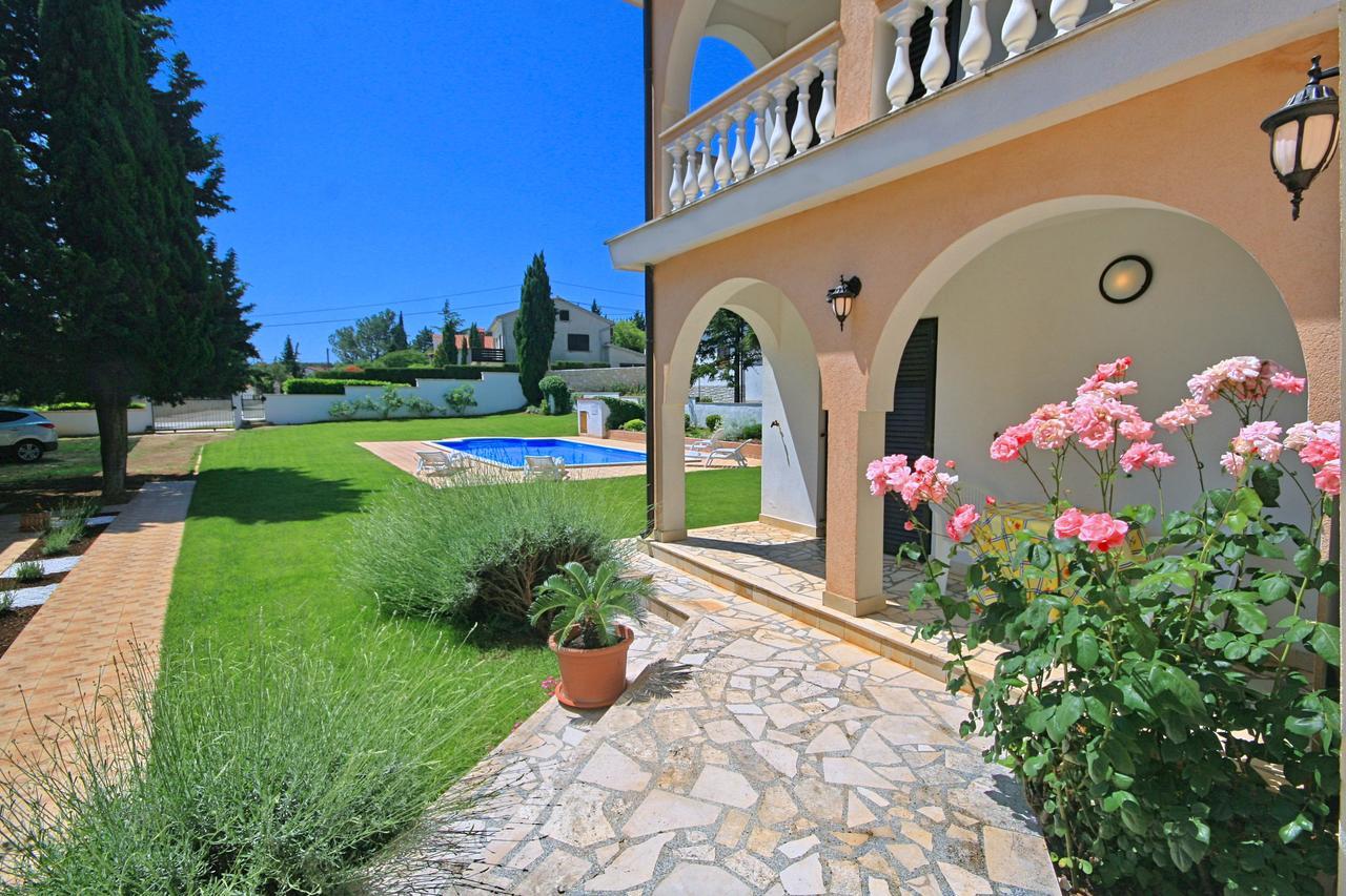 Sun Palace Residence Premantura Exteriér fotografie
